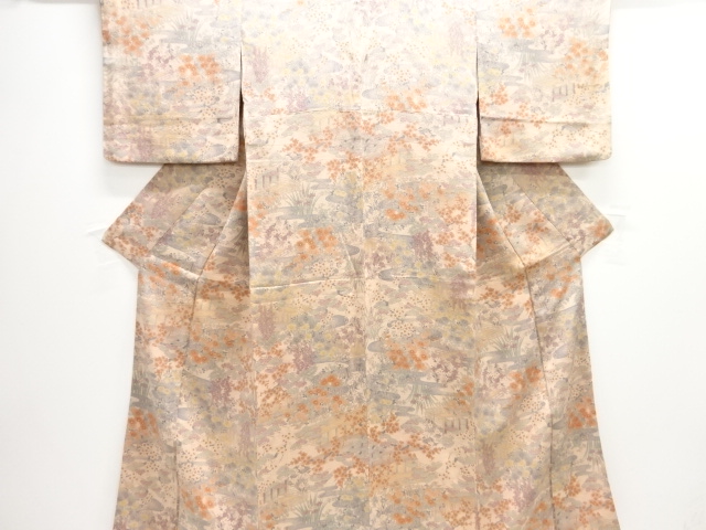 縮緬地屋敷に草花模様小紋着物